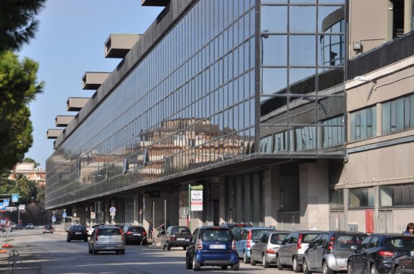 Pescara, incendio nei locali della stazione centrale ...